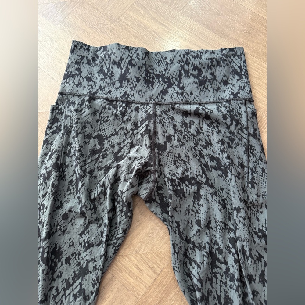 Athleta Snakeskin Black and Gray Patterned Leggings - Picture 2 of 4